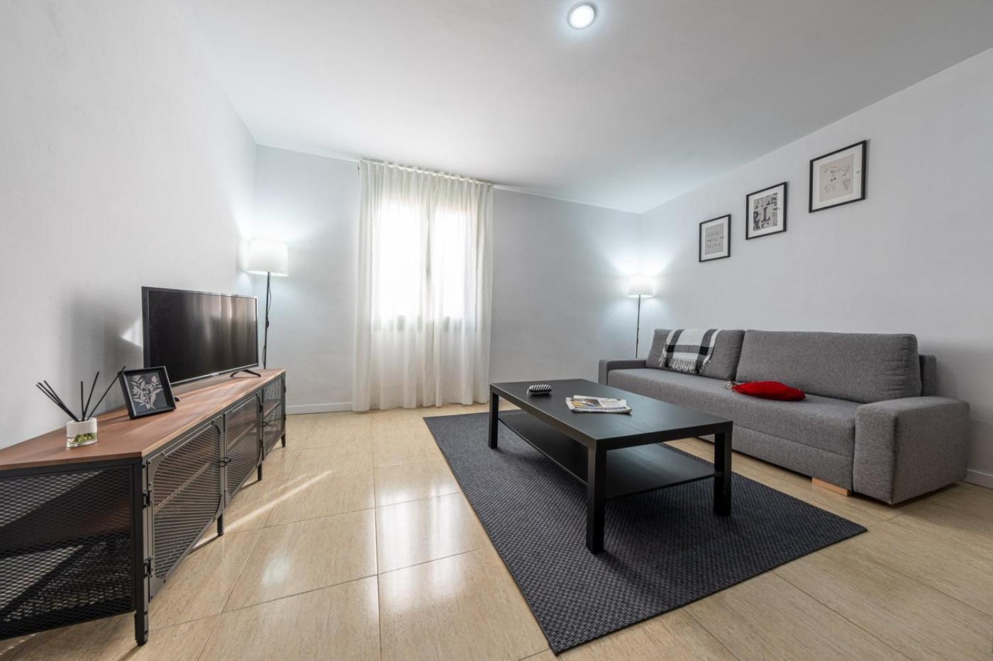 Urban Center Apartments Tarragona Luaran gambar