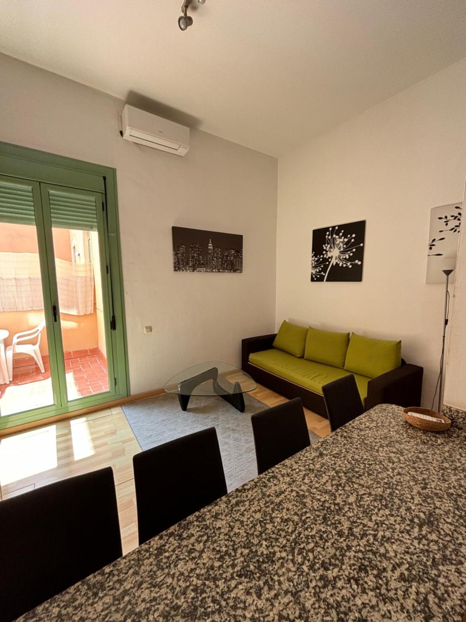 Urban Center Apartments Tarragona Luaran gambar