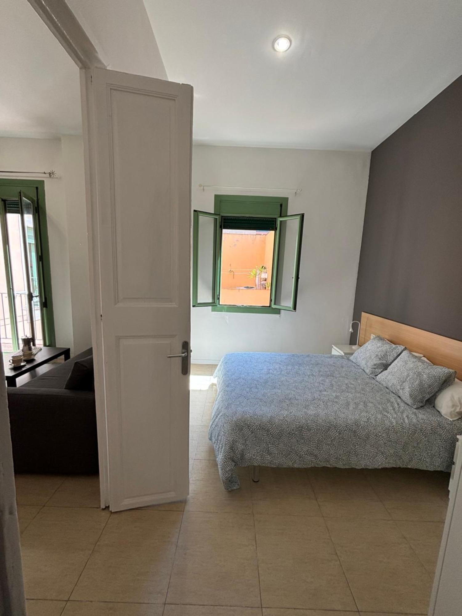 Urban Center Apartments Tarragona Luaran gambar