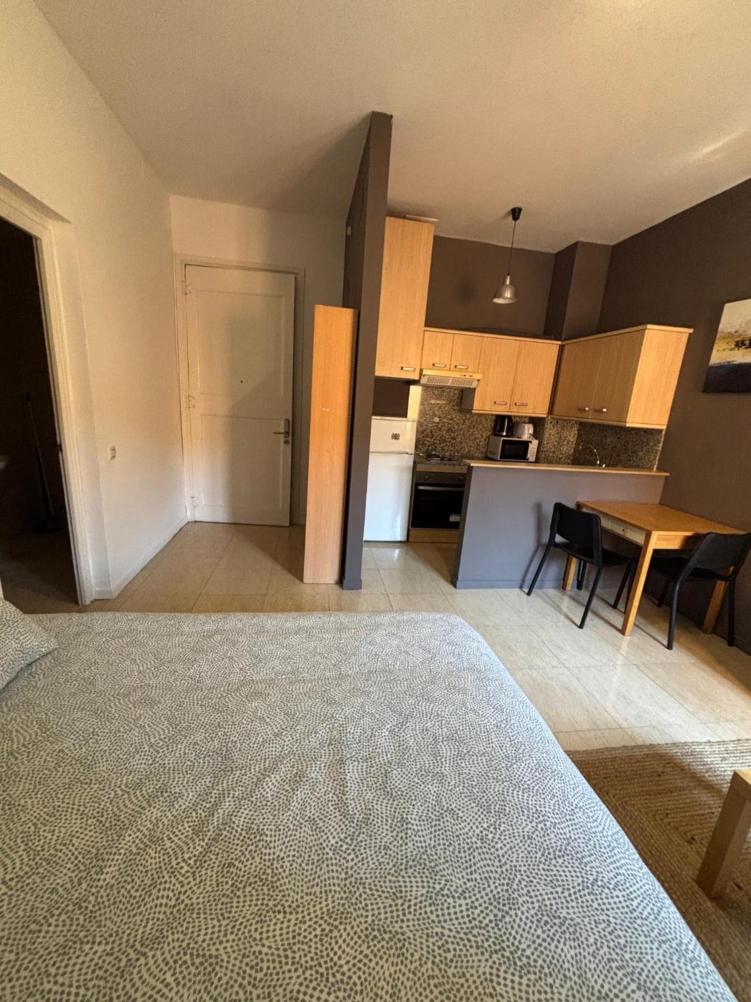 Urban Center Apartments Tarragona Bilik gambar