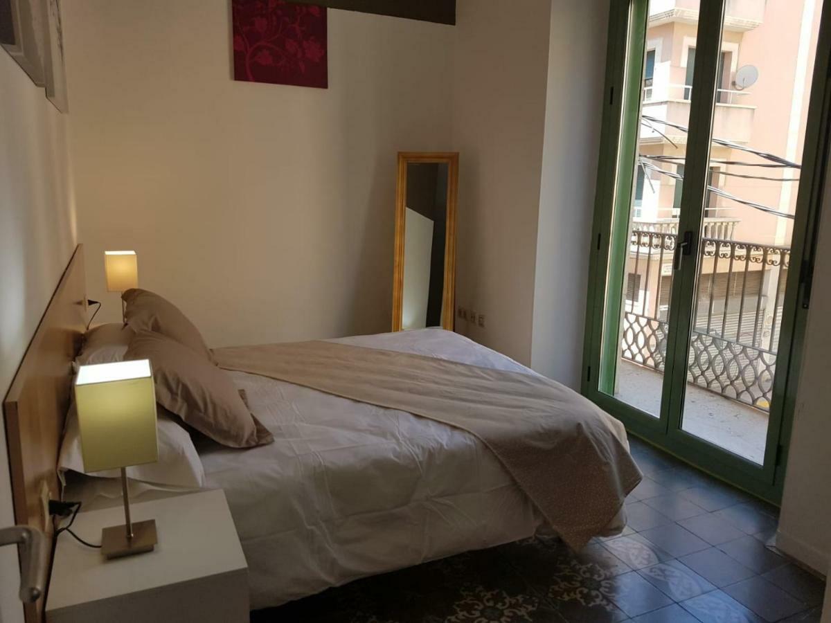 Urban Center Apartments Tarragona Luaran gambar